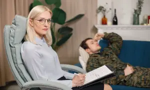 Psycholog NFZ Warszawa: Jak znaleźć bezpłatną pomoc krok po kroku?