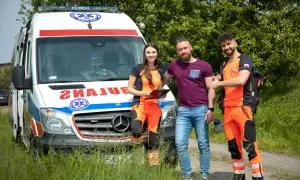 Ile zarabia ratownik medyczny w karetce? Sprawdź różnice w wynagrodzeniach