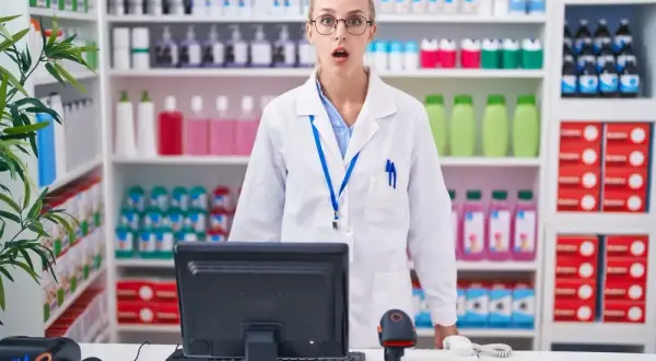 Czy technik farmaceutyczny to zawód medyczny? Poznaj jego rolę i obowiązki