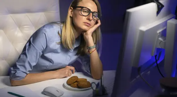 Jak nadmierny czas przed ekranem wpływa na organizm?