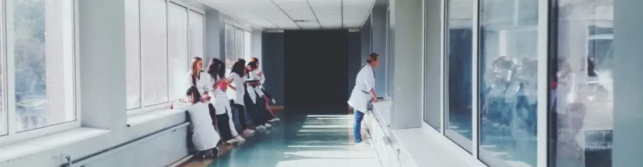 Co można robić po biotechnologii medycznej? Sprawdź ciekawe kariery
