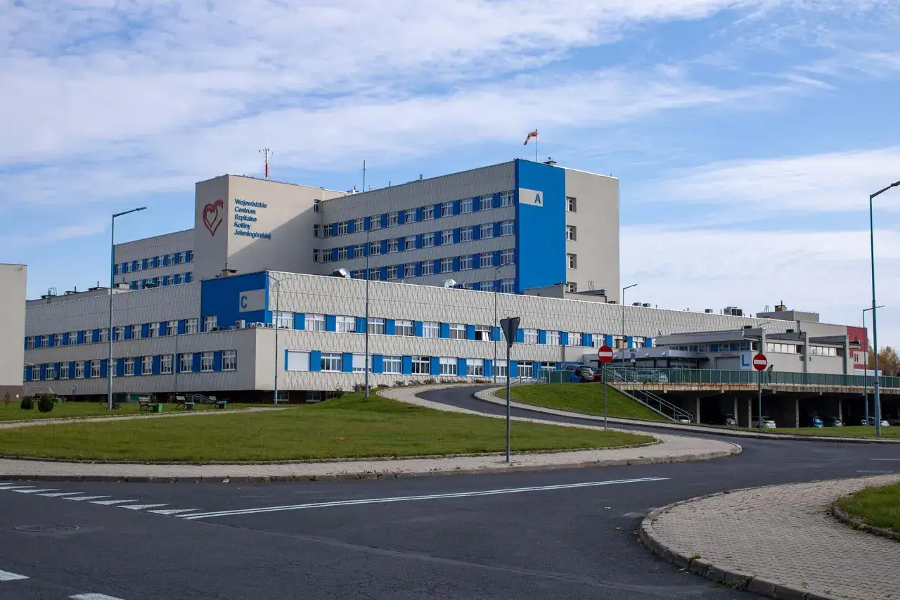 Wojewódzkie Centrum Szpitalne Kotliny Jeleniogórskiej budynek główny