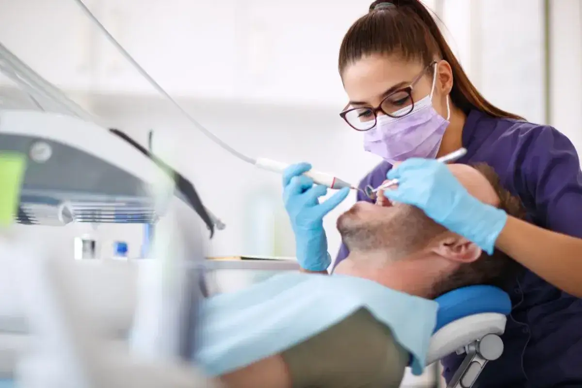 Porównanie NFZ i prywatny dentysta