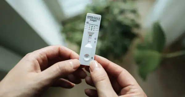 Niejednoznaczny test COVID-19? Zrozum i działaj właściwie!